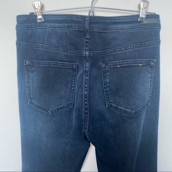 Pilcro and the Letterpress| Ultra High-Rise Fray Hem Skinny Jeans|Anthropologie - Picture 9 of 10